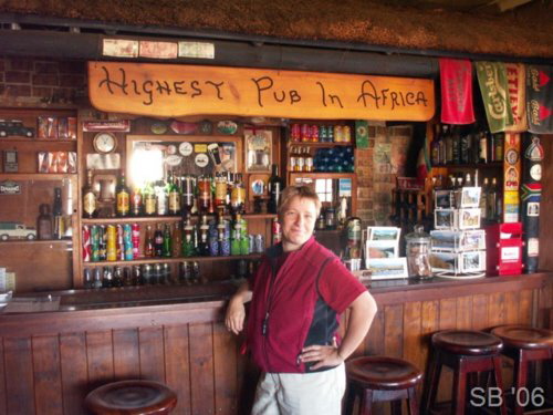 Im h�chsten Pub Afrikas